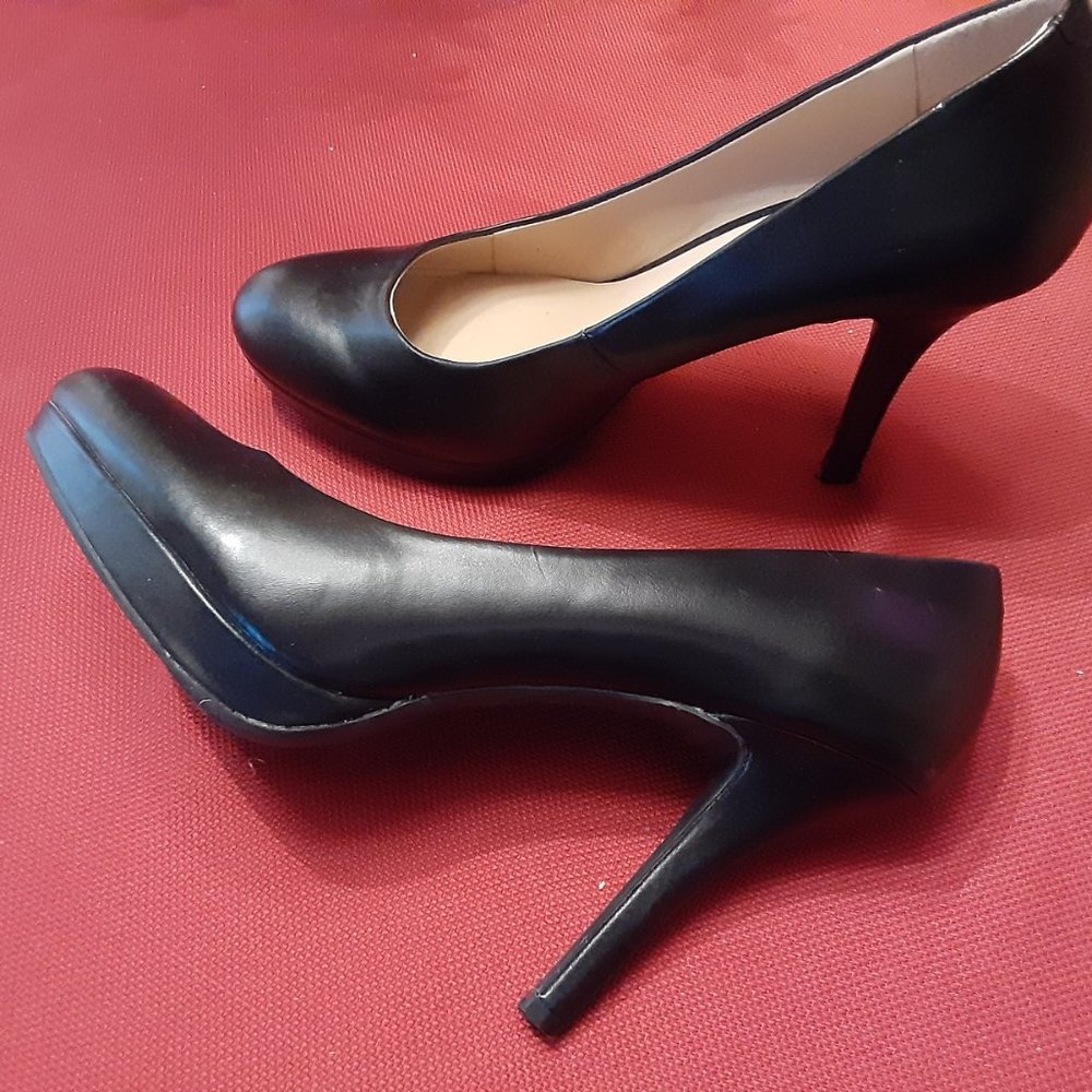 9 & Co, size 8.5, black